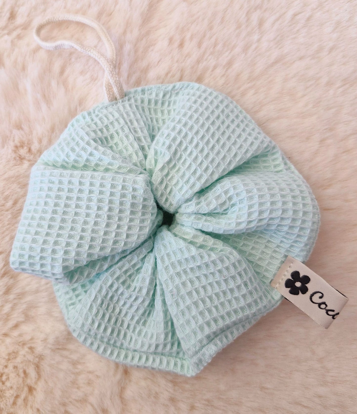 Fleur de Douche Verte en Coton Nid d’Abeille – Nature et Fraîcheur cocoleeline