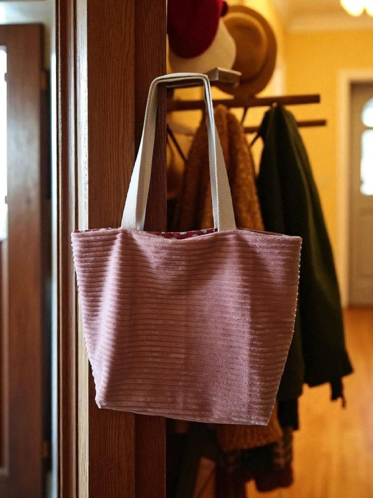 Grand sac cabas en velours côtelé rose clair sac de plage, sport, courses ou vacances, sac pour yoga – fait main en France cocoleeline