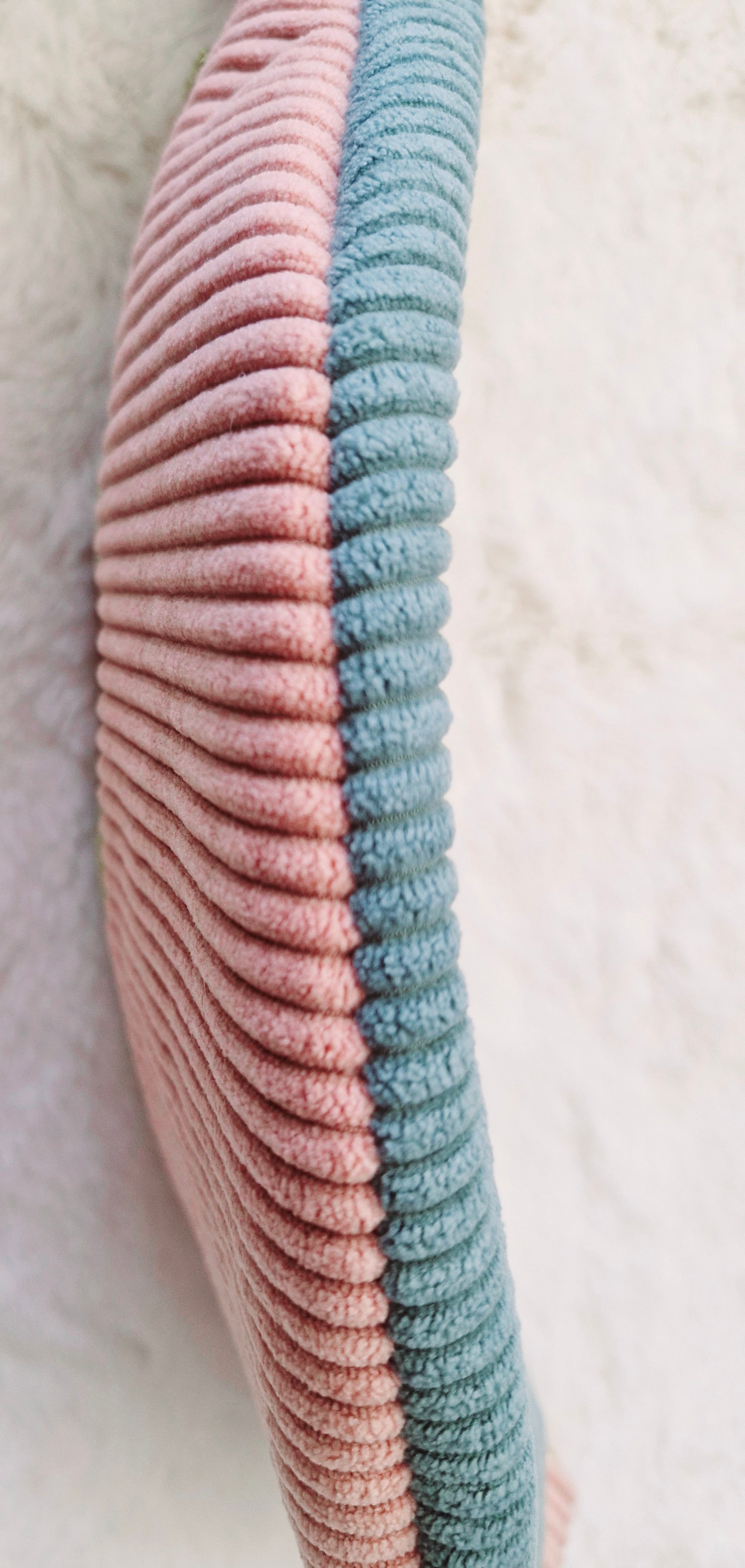 Sac banane velours côtelé rose et bleu motif ourson "VALOU" cocoleeline