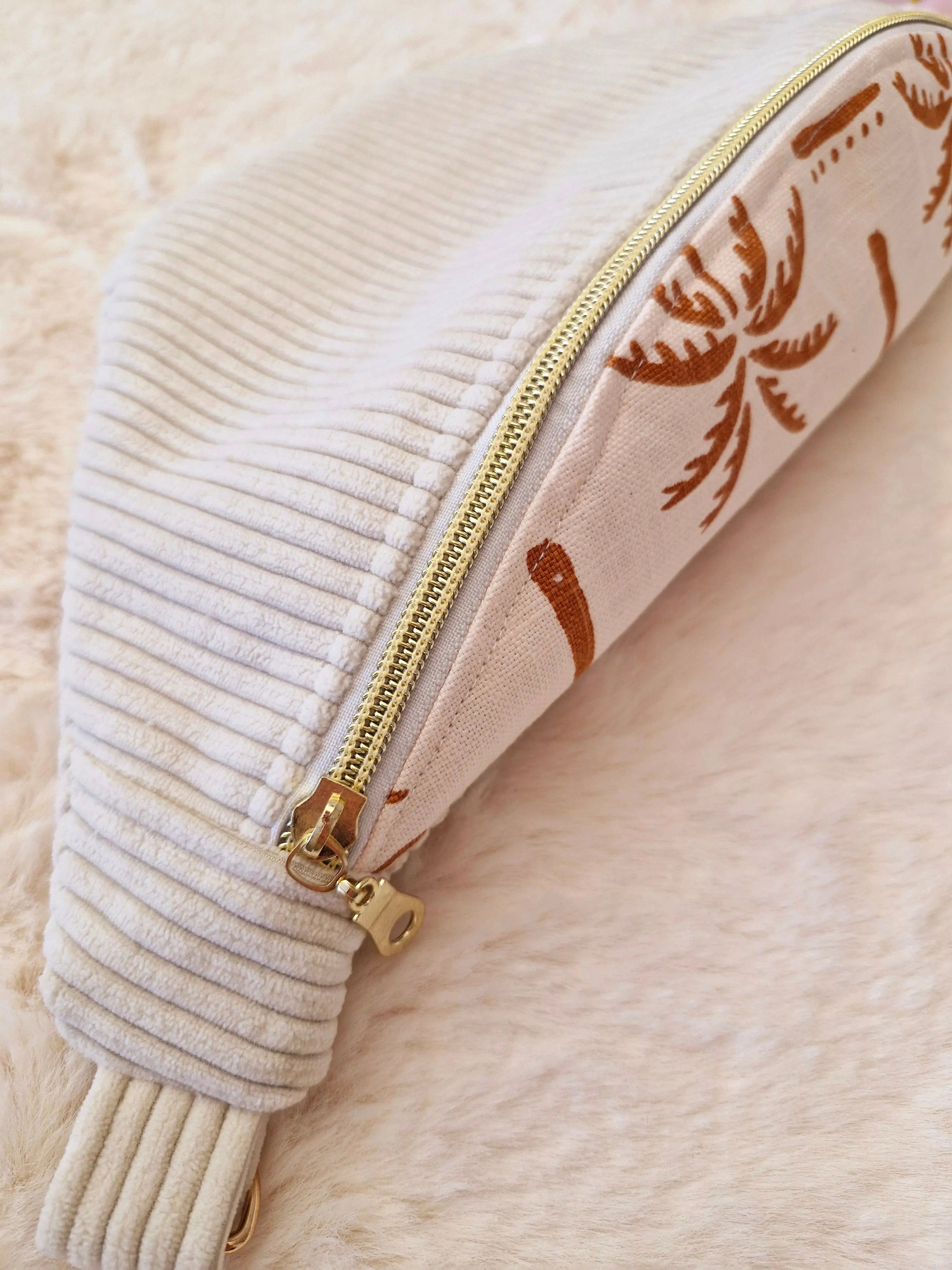 Sac banane femme en velours côtelé blanc écru  motif palmier "NOMAD" Ma boutique