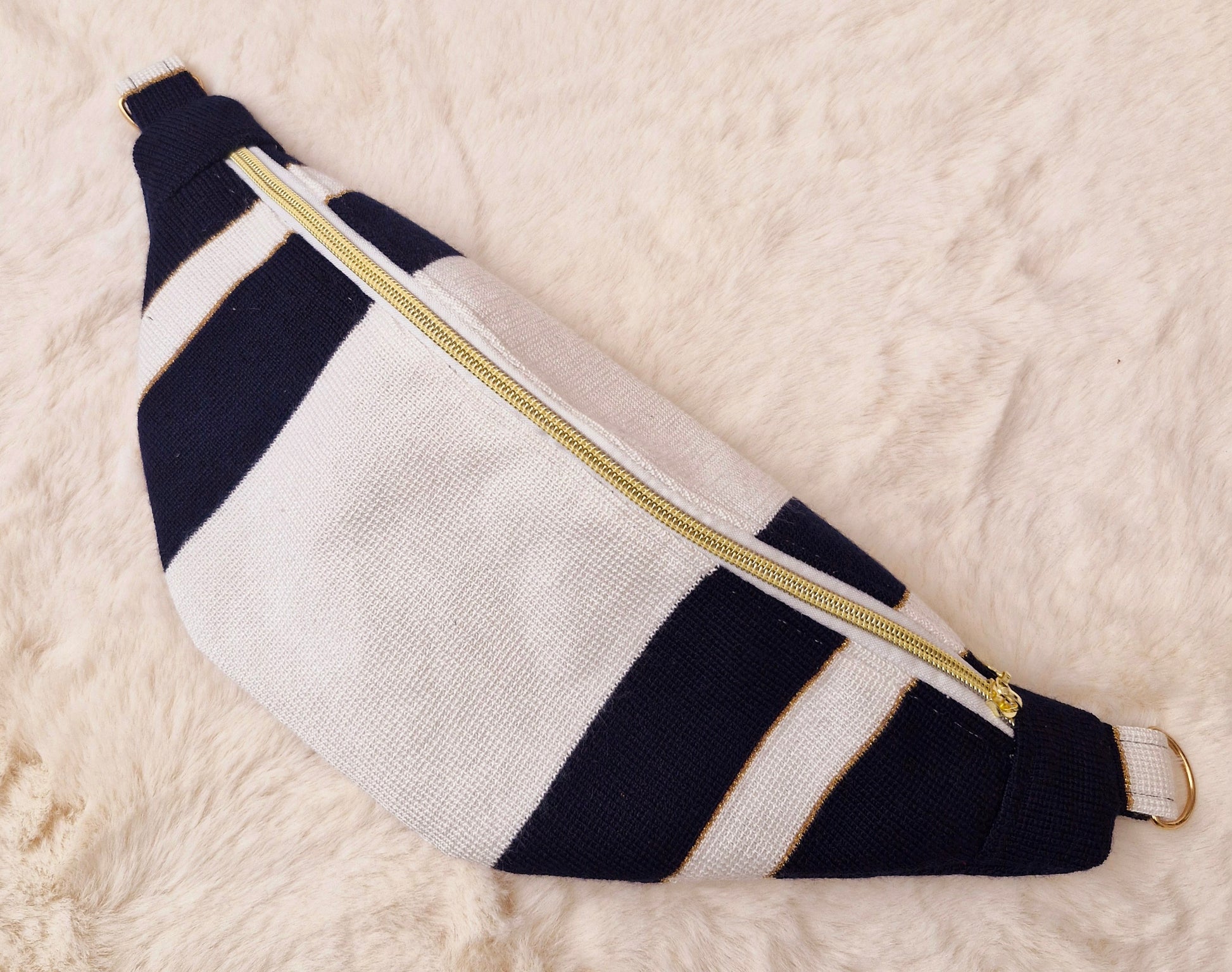 sac banane bleu et blanc