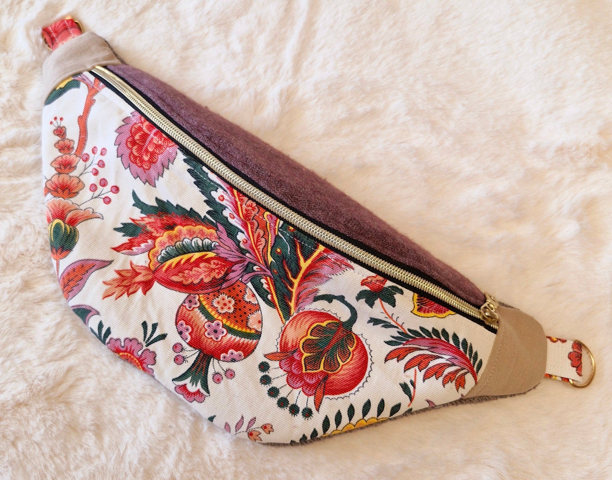 Sac Banane Éco-Responsable : Upcyclé à partir d’un Rideau et d’un Pull – Pièce Unique cocoleeline