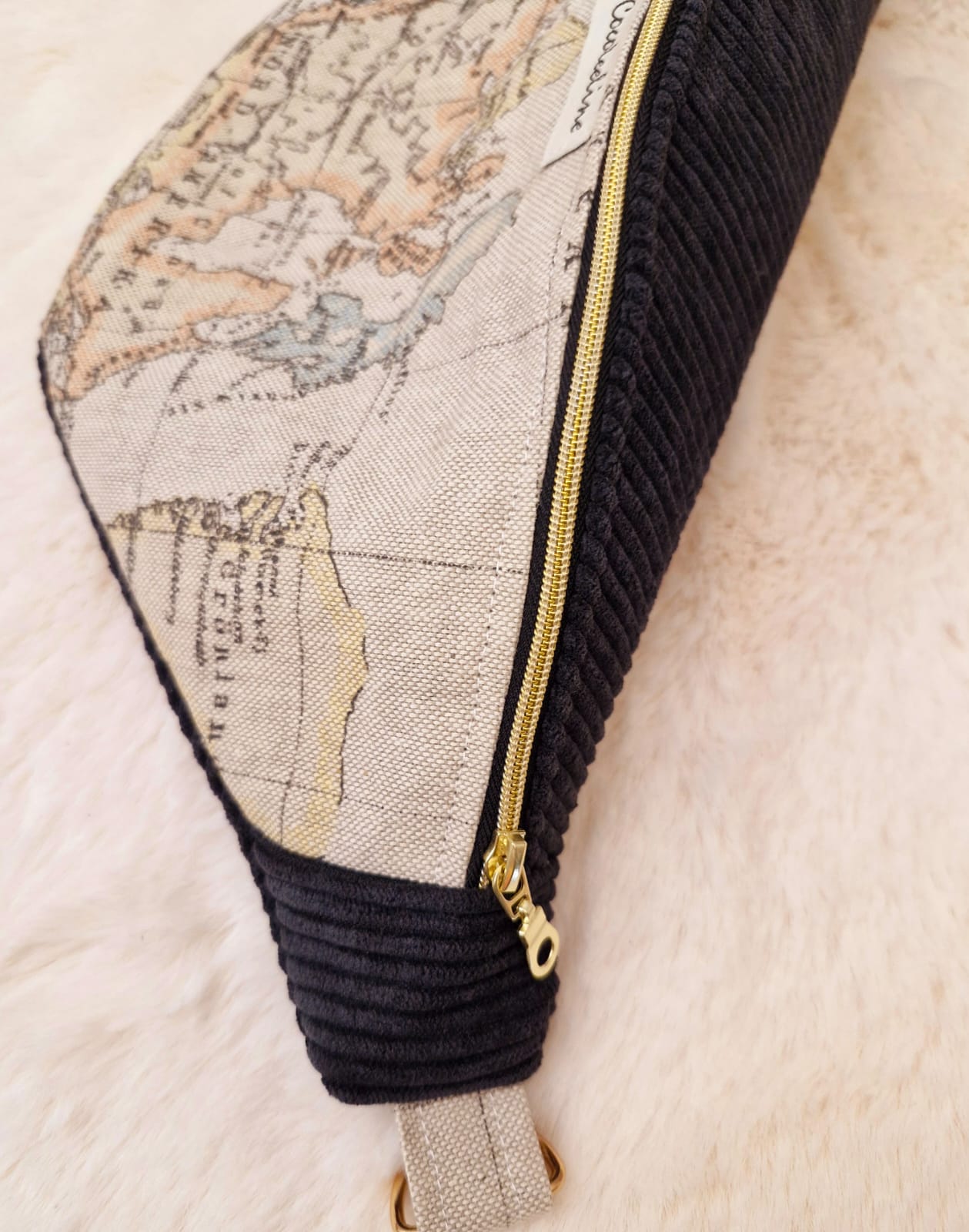 sac banane velours côtelé carte du monde 
