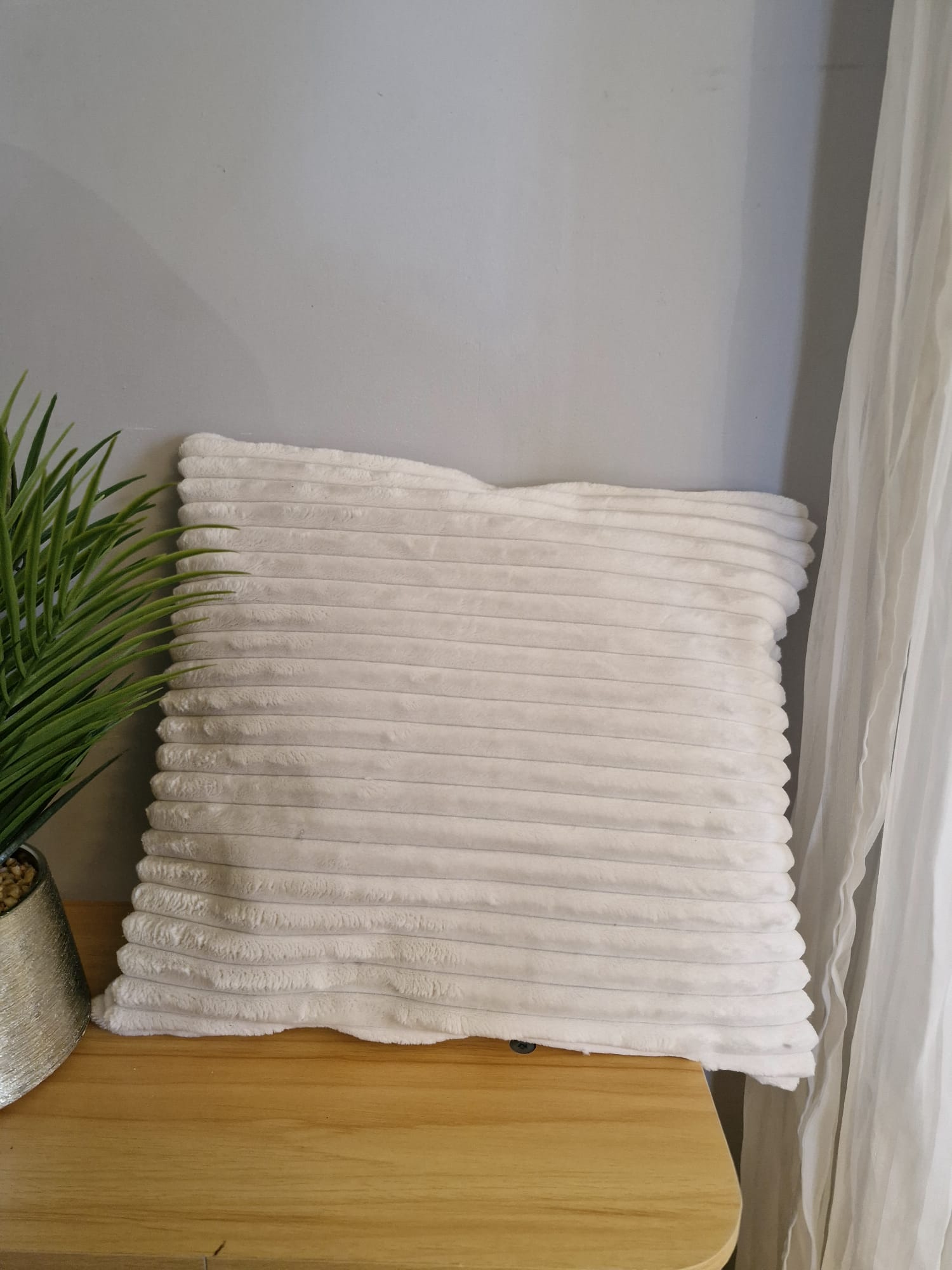 Housse de Coussin en Velours côtelé Écru – Élégance Naturelle et Douceur, Plusieurs Tailles Disponibles cocoleeline