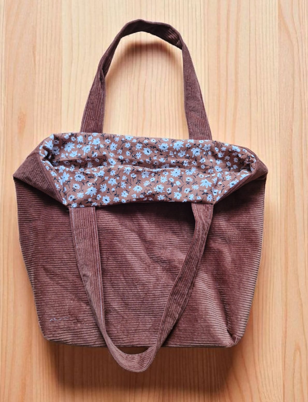 Sac cabas en velours côtelé marron – grand tote bag – sac fait main idéal plage, courses, sport, vacances – Made in France cocoleeline