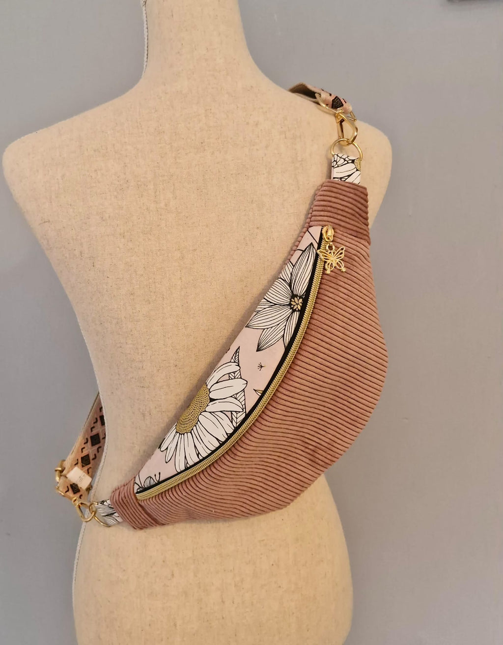 Sac banane femme en velours côtelé rose et fleur "WILLOW" Ma boutique