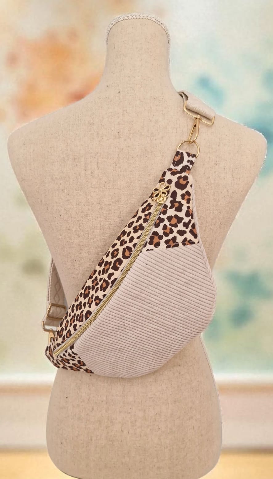 Sac banane femme velours côtelé écru motif léopard – pochette ceinture  – sac ceinture femme fait main, idée cadeau cocoleeline