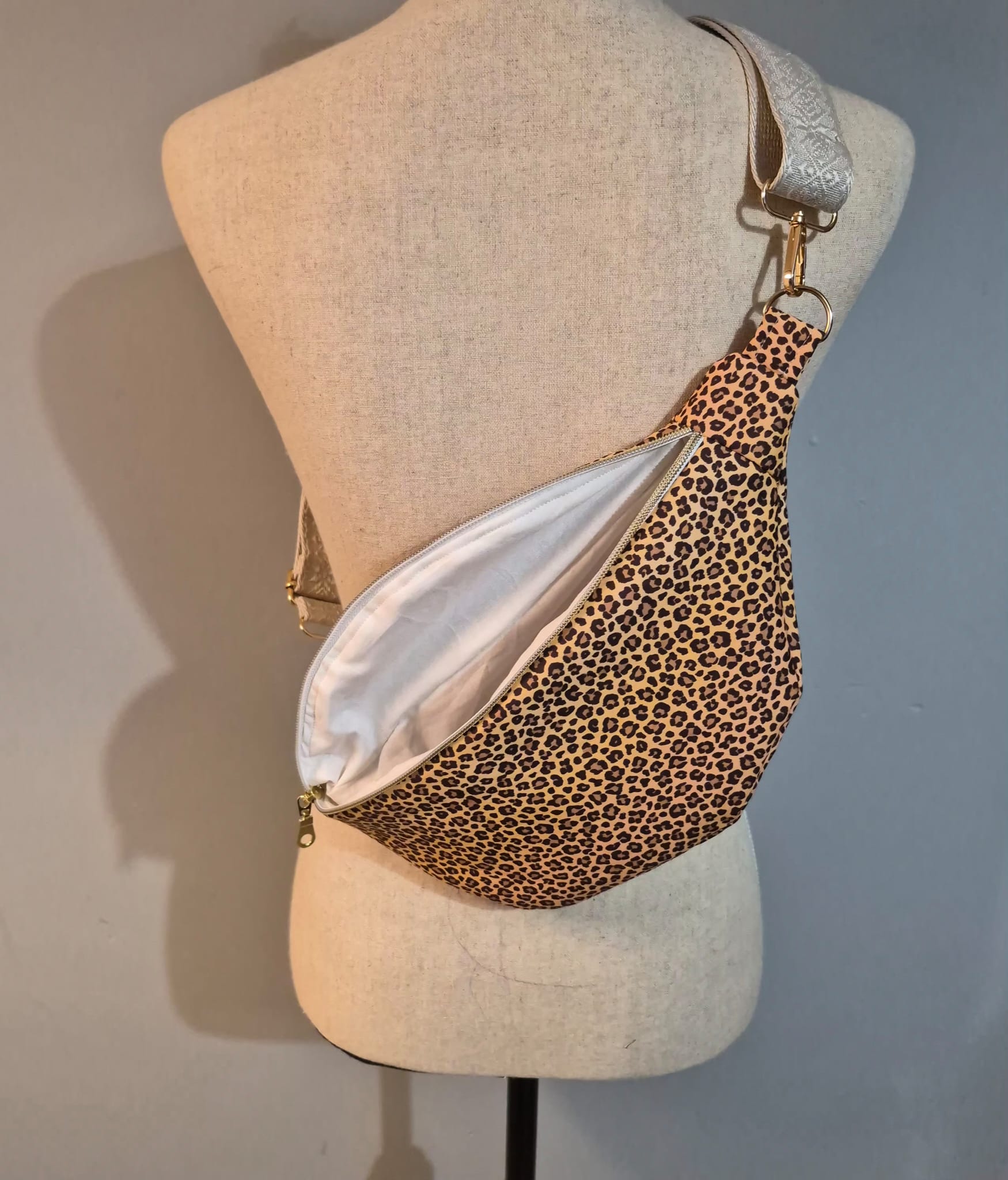 Sac banane pour femme léopard cocoleeline
