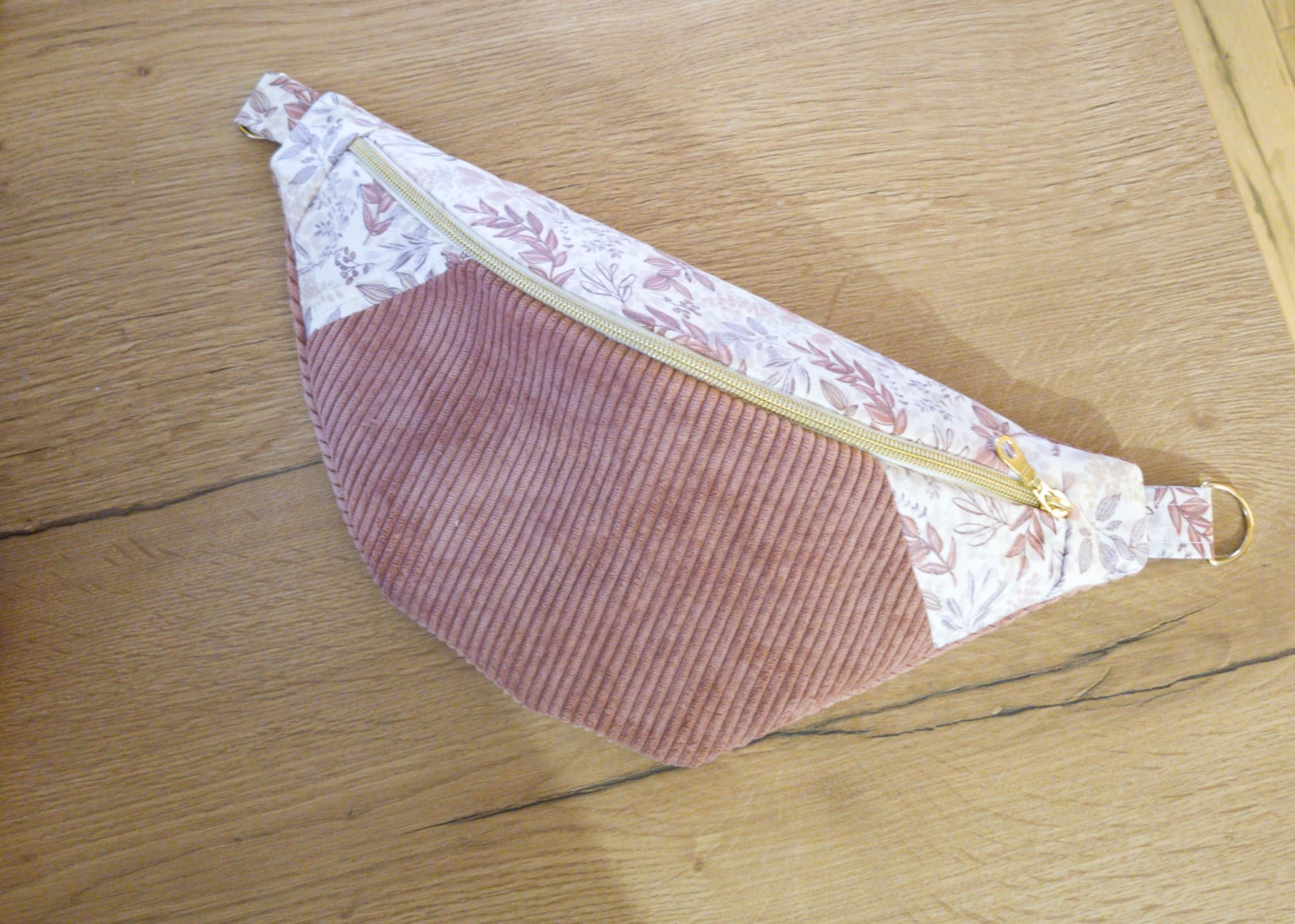 Sac banane pour femme velours côtelé vieux rose fleuri cocoleeline