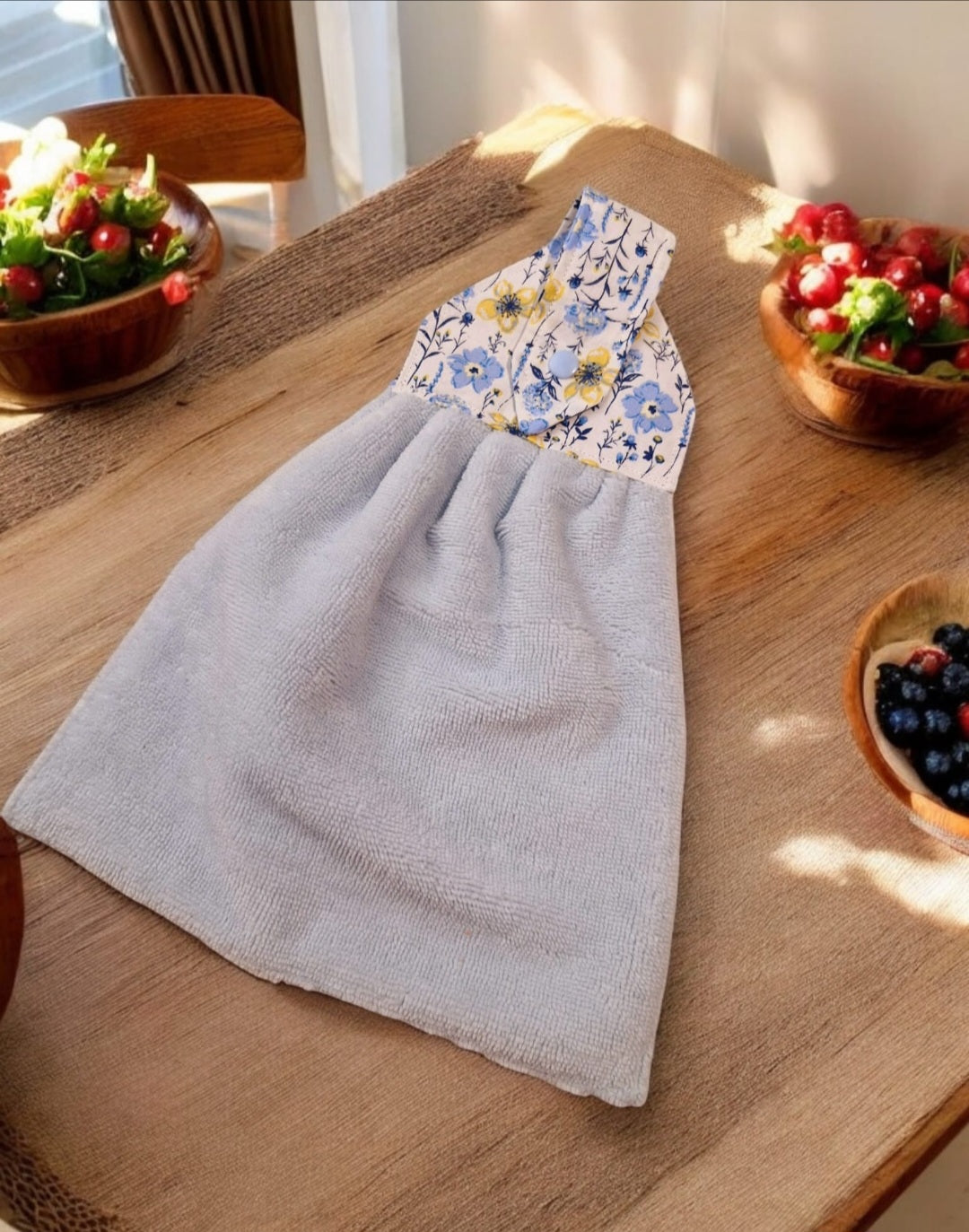 Petit essuie-mains en éponge de bambou et coton fleuri bleu – Douceur et élégance au quotidien cocoleeline