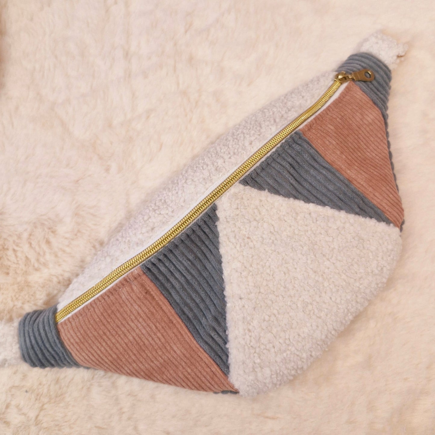sac banane moumoute rose bleu et blanc