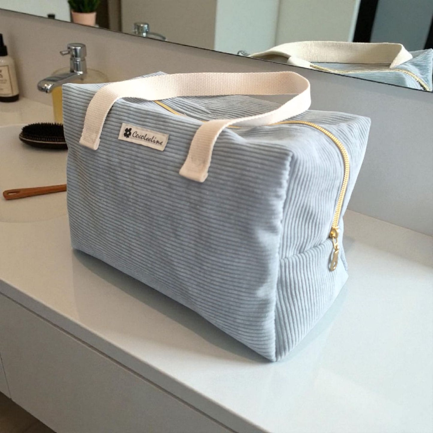 trousse de toilette XL en velours côtelé , plusieurs coloris disponibles cocoleeline