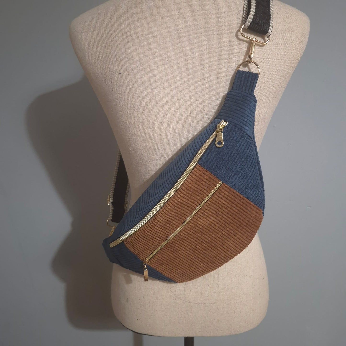 Sac Banane homme ou femme Velours Côtelé Noir & Marron cocoleeline