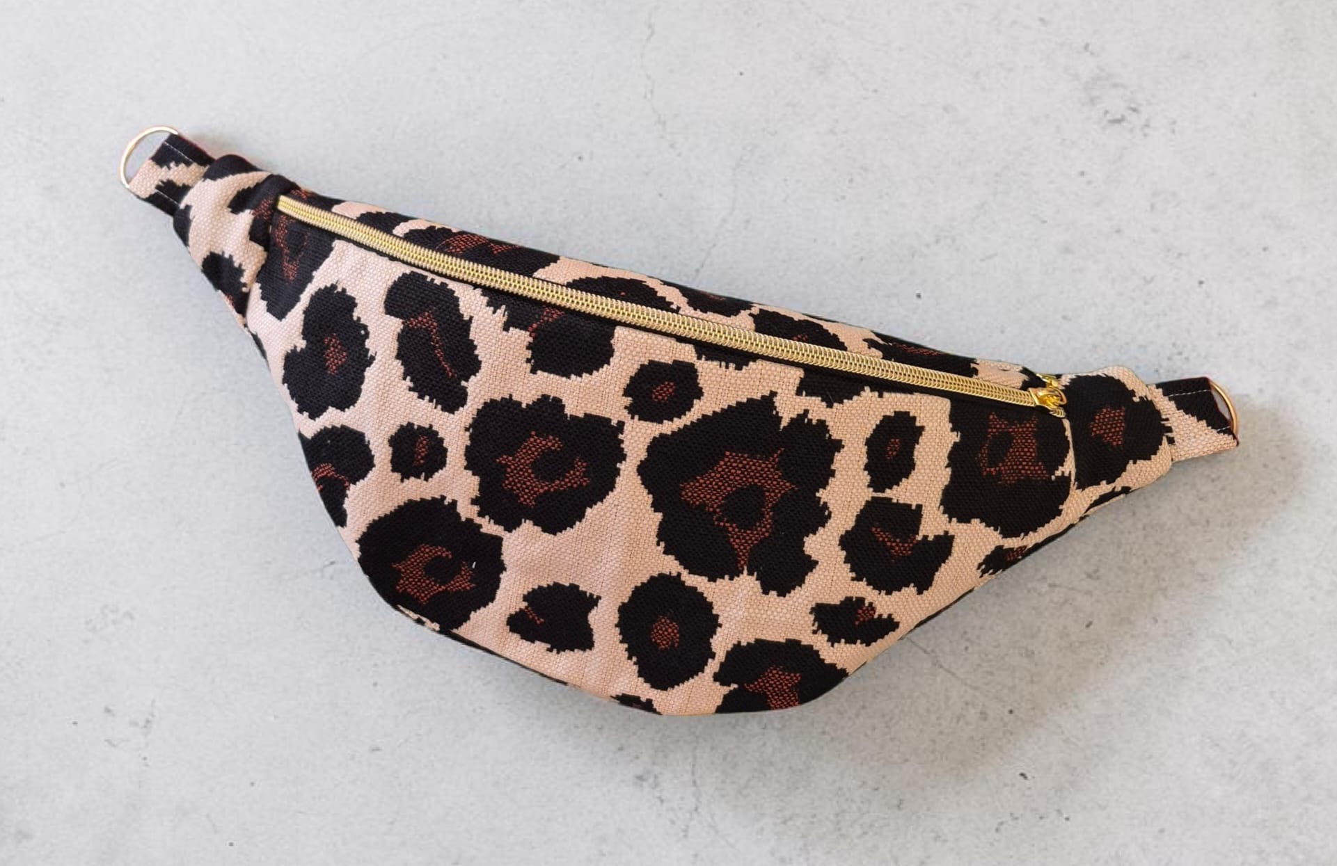 Sac banane pour femme  léopard cocoleeline