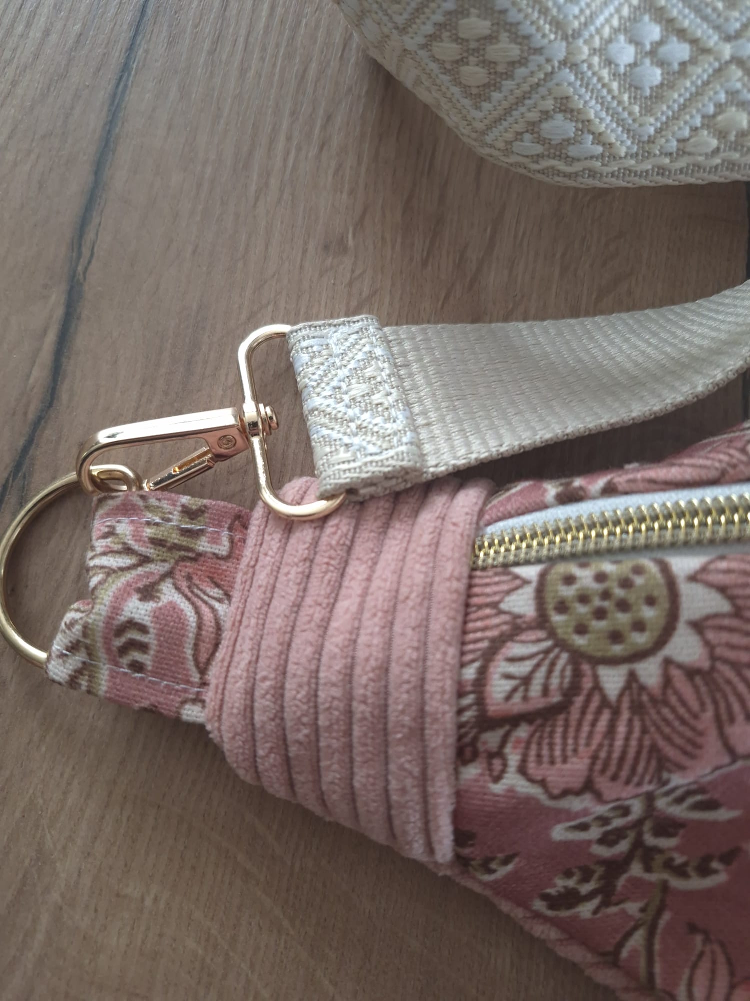 Sac banane femme velours côtelé rose clair et tissu fleuri cocoleeline