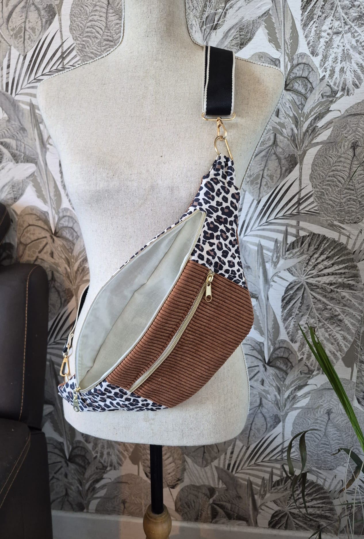 Sac banane femme léopard et velours côtelé marron cocoleeline