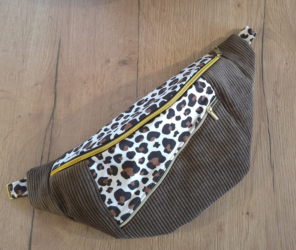 Sac banane pour femme XL velours côtelé rouille et léopard – Sac bandoulière cocoleeline