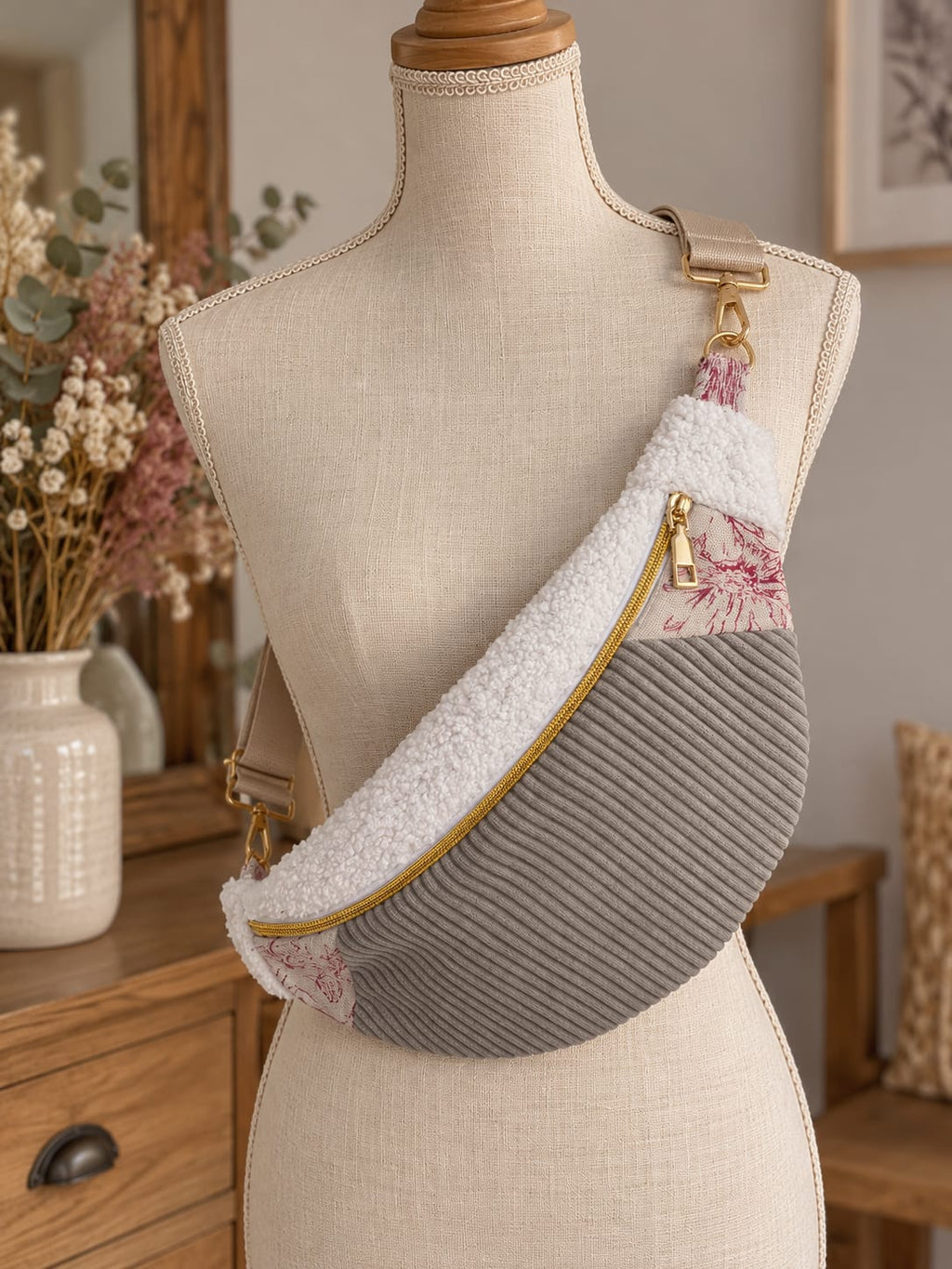 Sac banane femme moumoute et velours côtelé , Personnalisable cocoleeline
