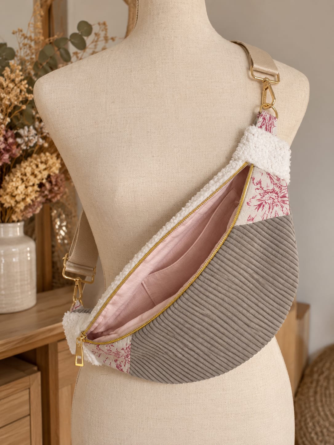Sac banane femme moumoute et velours côtelé , Personnalisable cocoleeline
