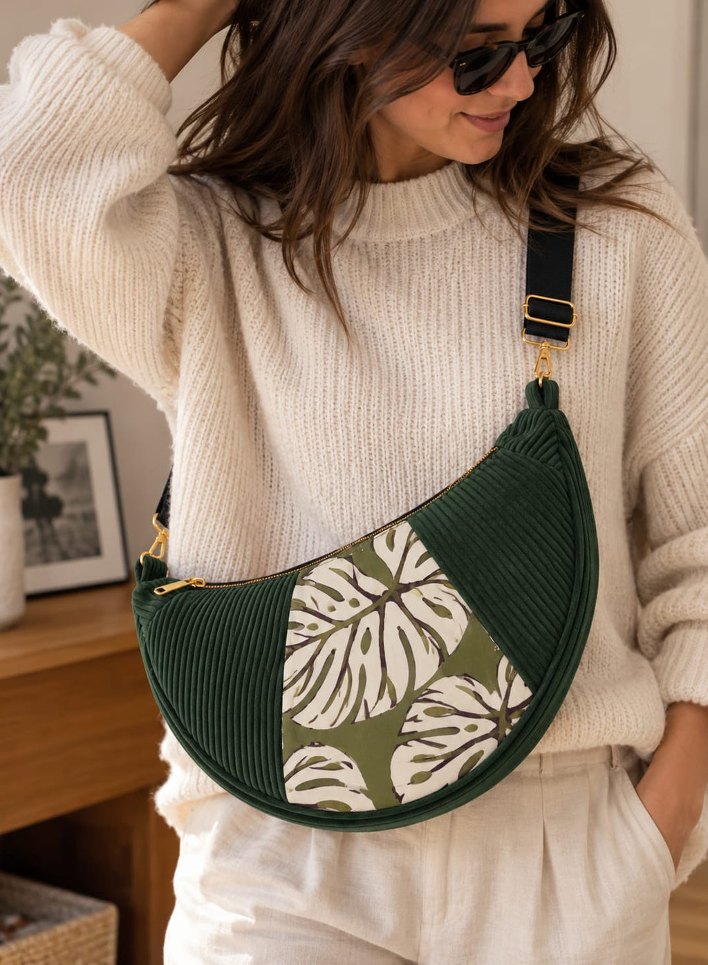 Sac banane demi-lune vert sapin – Velours côtelé & motif feuilles Ma boutique