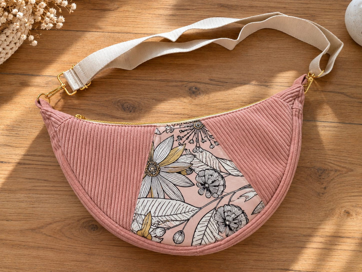 Sac banane demi-lune rose clair – Velours côtelé rose clair,  motif fleuri Ma boutique