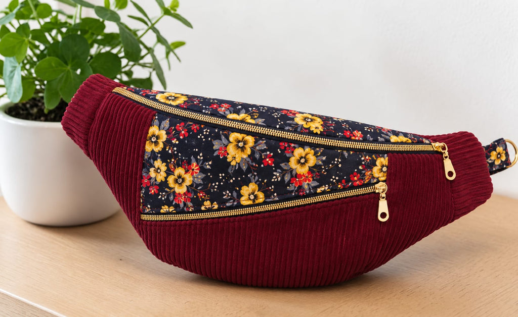 Sac banane en velours côtelé bordeaux et motif fleuri – Avec poche avant Ma boutique