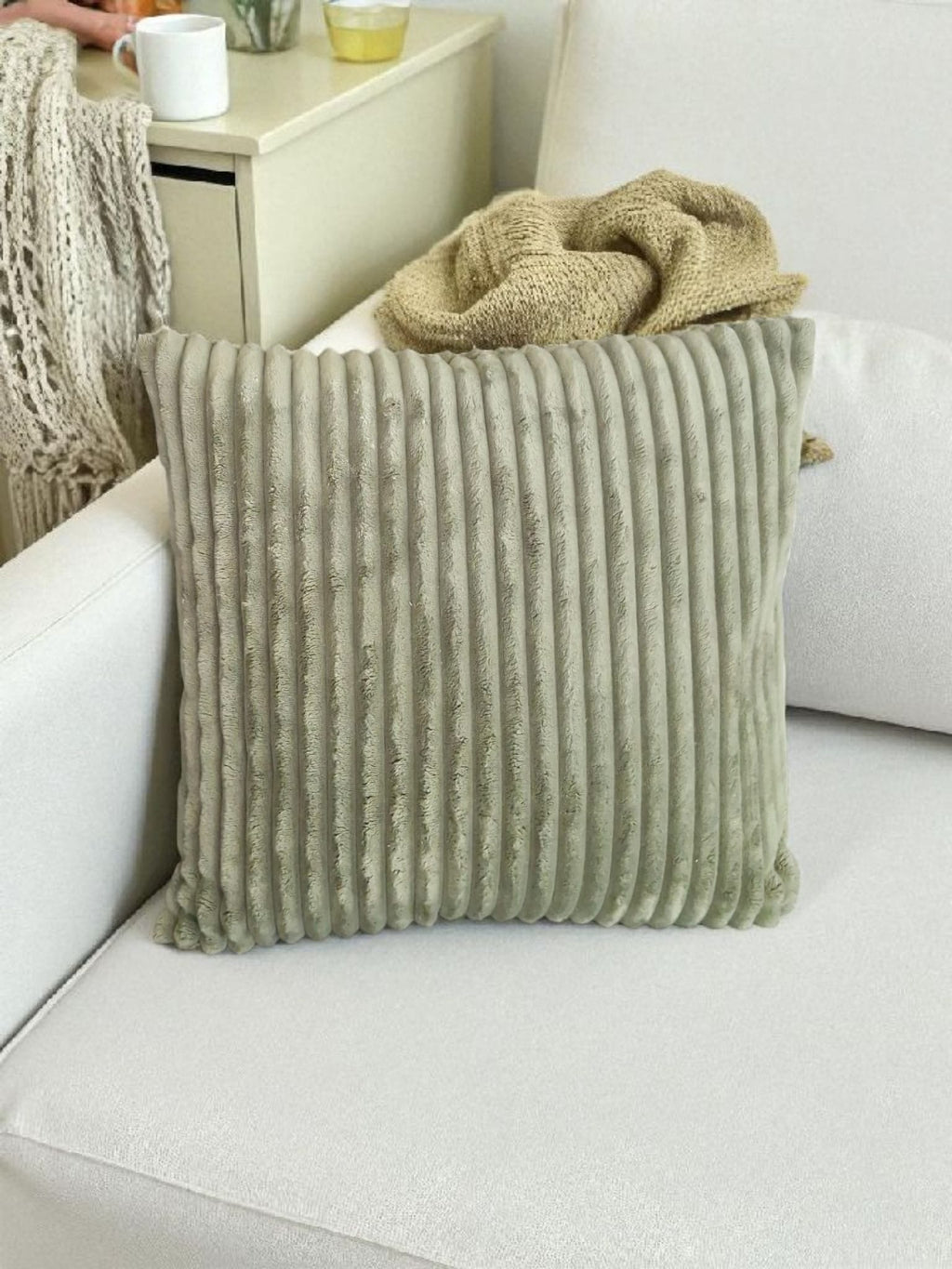 Housse de Coussin en Velours côtelé Vert – Douceur et Élégance cocoleeline