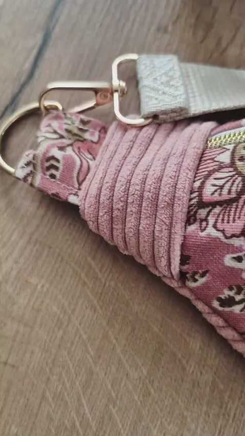 Sac banane femme velours côtelé rose clair et tissu fleuri