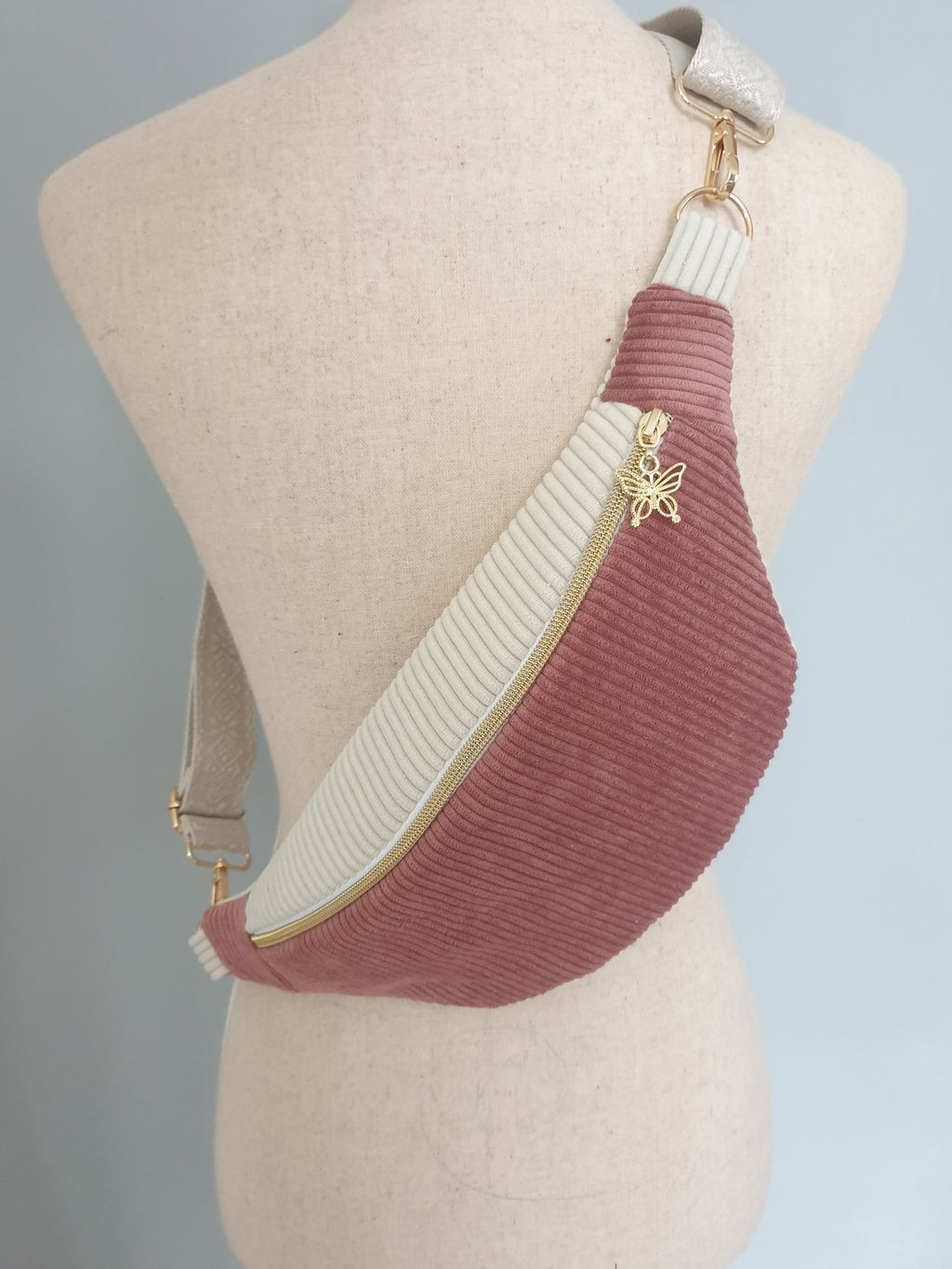 Sac Banane Écru et Rose avec Motifs Cœurs – Idée Cadeau Originale "OLIVE" cocoleeline