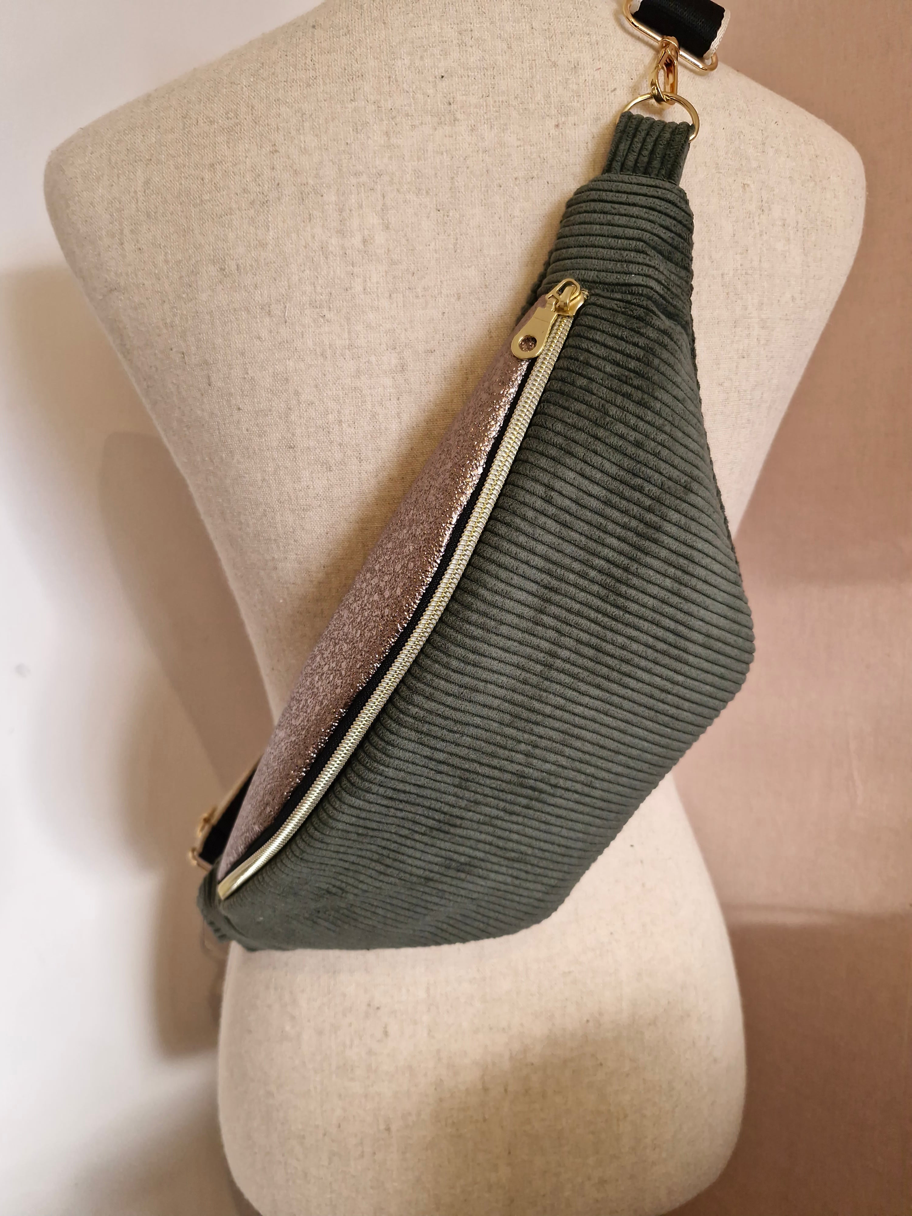 Sac banane kaki et simili cuir doré cocoleeline
